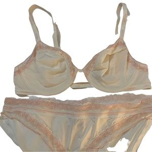 Calvin Klein set-36C / Lg